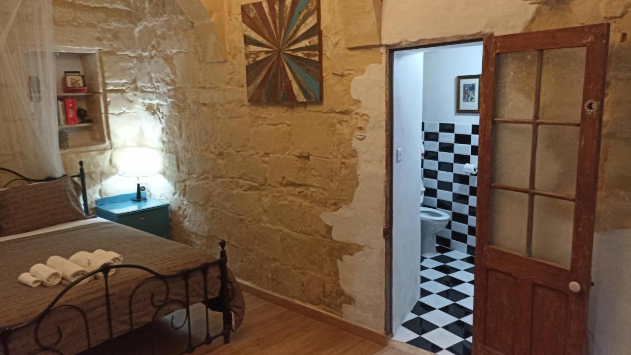 Fusion Homestay Accommodation Mosta Extérieur photo