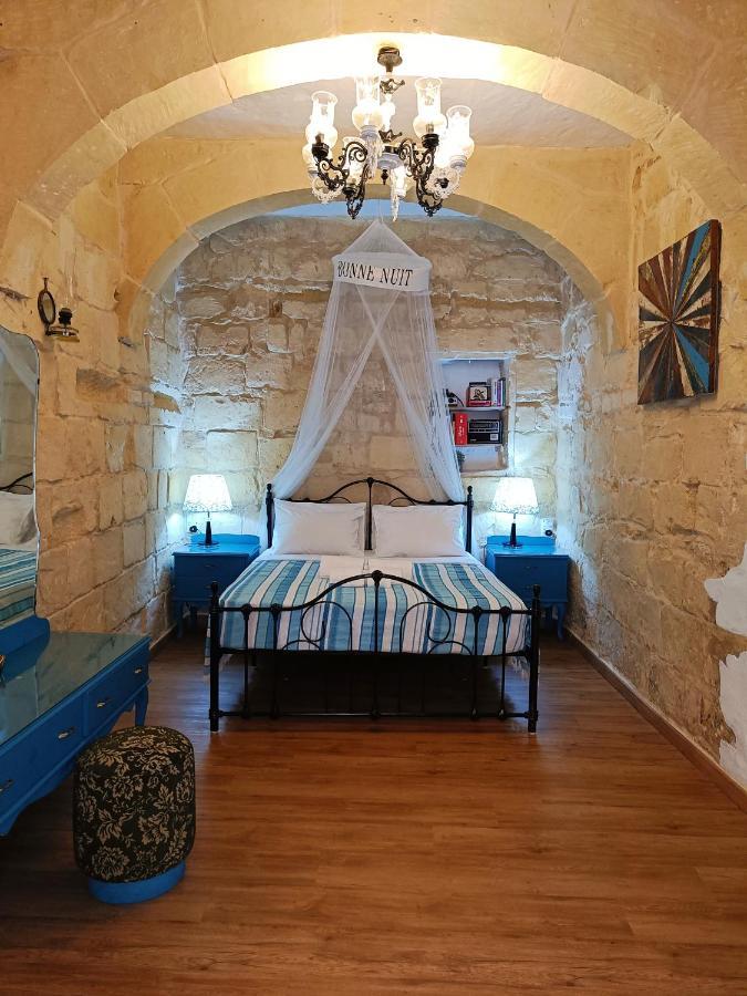 Fusion Homestay Accommodation Mosta Extérieur photo